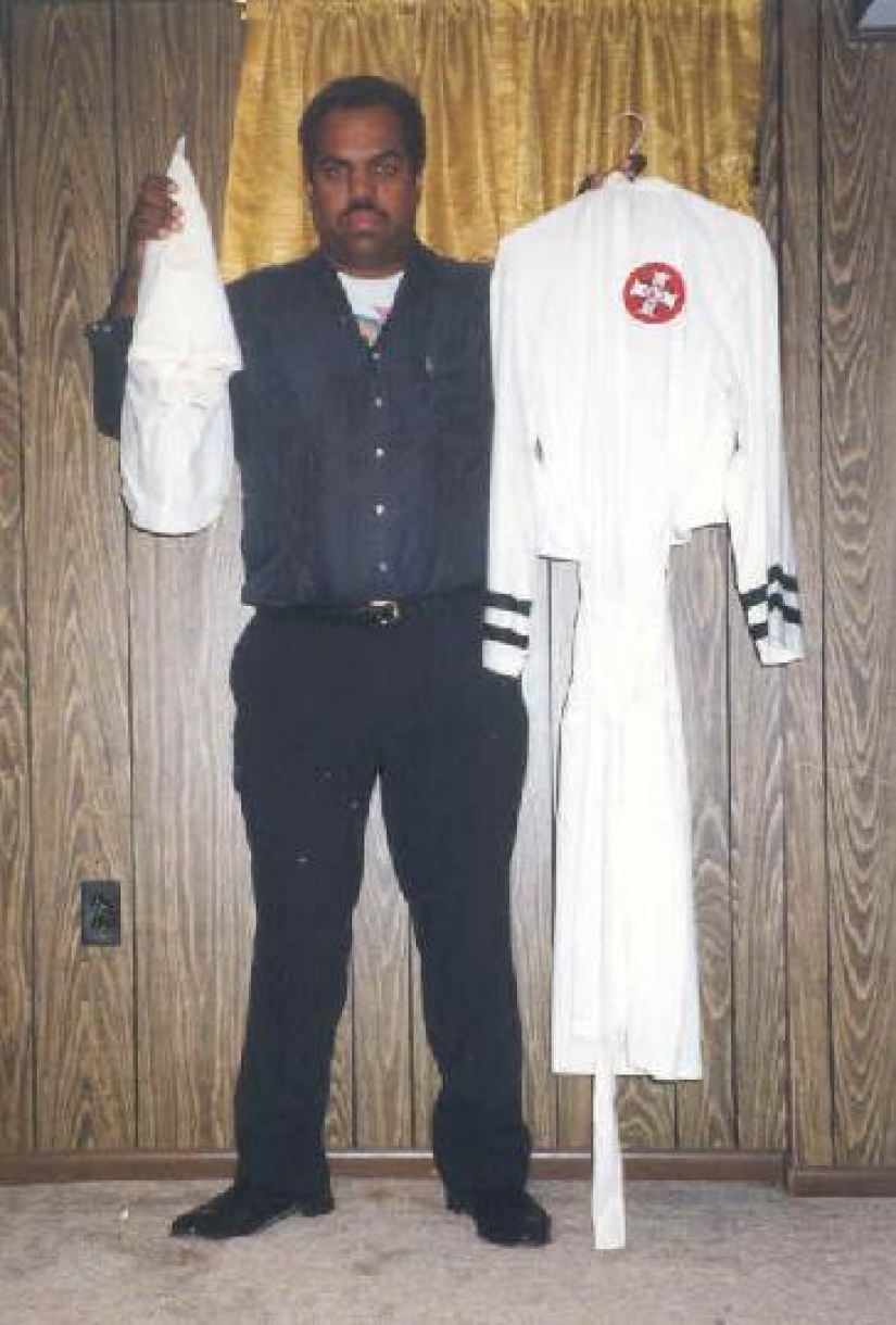 A dark-skinned hero convinced 200 people to leave the Ku Klux Klan by simply making friends with racists