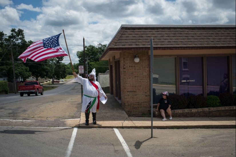 A Day in the Life of the Ku Klux Klan