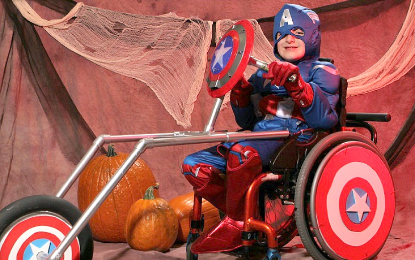 A father creates costumes for his son&#39;s wheelchair