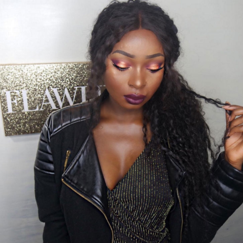 A girl with severe facial burns demonstrates the power of makeup A girl with severe facial burns demonstrates the power of makeup