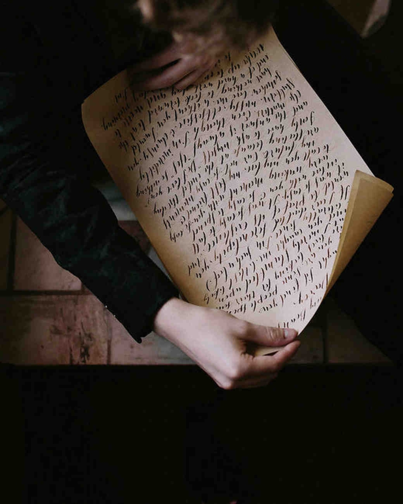 A Harry Potter-style wedding: owls, a castle and magic wands