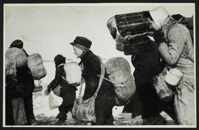 A Jewish photographer captured life in a ghetto in occupied Poland at his own risk