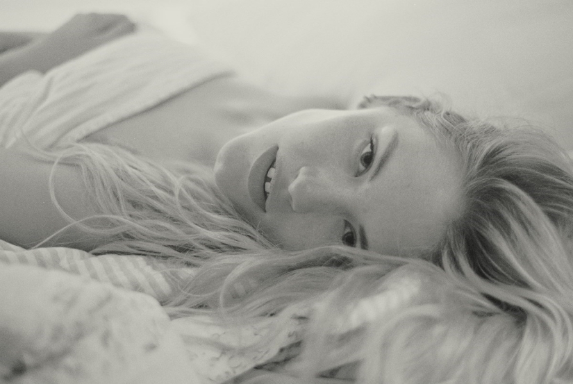 A short course of intimacy for the Instagram generation from Nadia Bejanova