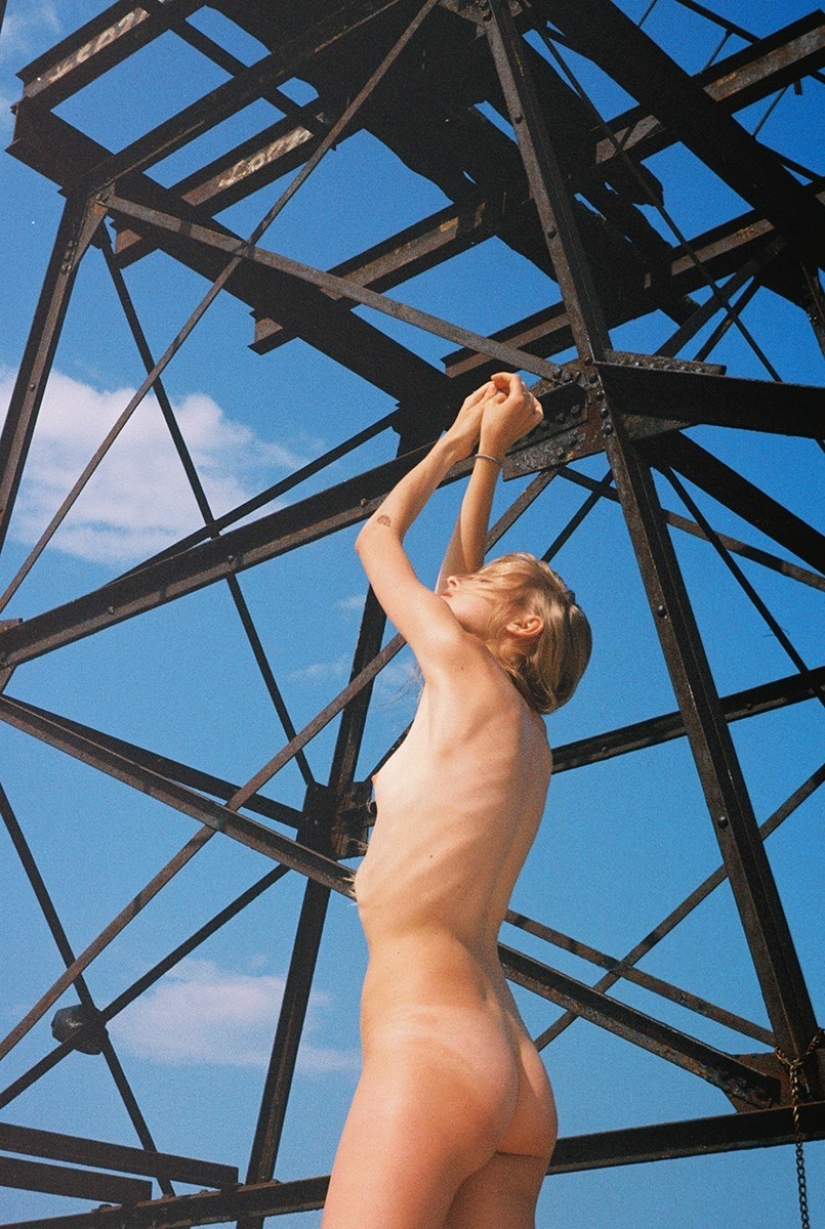 A short course of intimacy for the Instagram generation from Nadia Bejanova