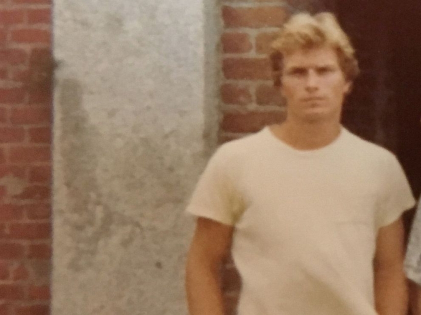 A student sent a note to the ocean and received it 36 years later A student sent a note to the ocean and received it 36 years later