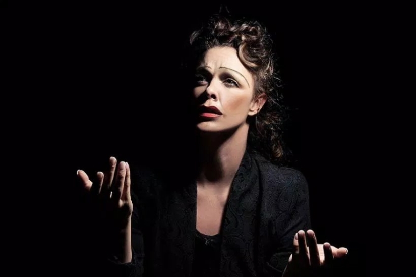 A woman single-handedly reincarnated as 15 famous personalities