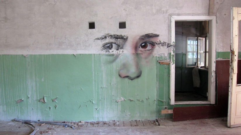 Abandoned schools and universities around the world Abandoned schools and universities around the world