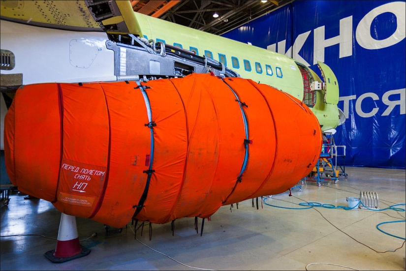 About the life of the Superjet