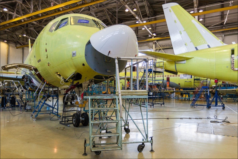 About the life of the Superjet