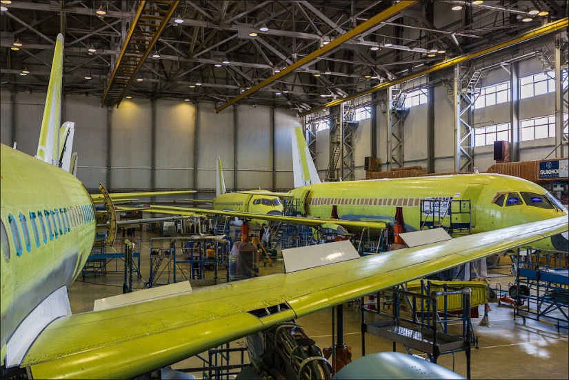 About the life of the Superjet