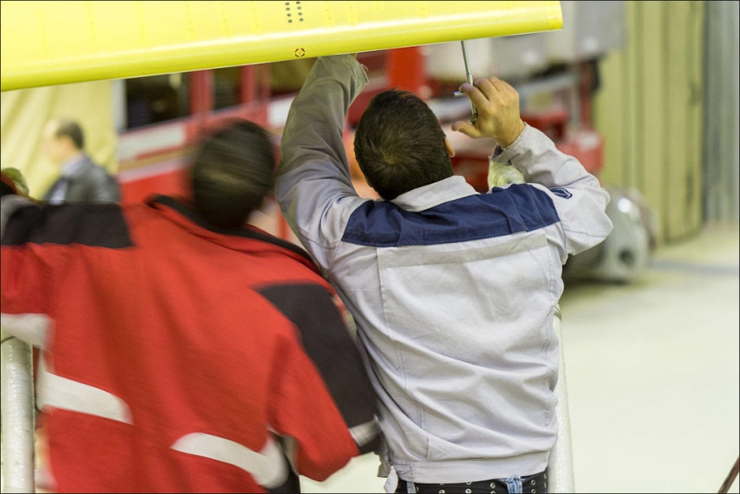 About the life of the Superjet