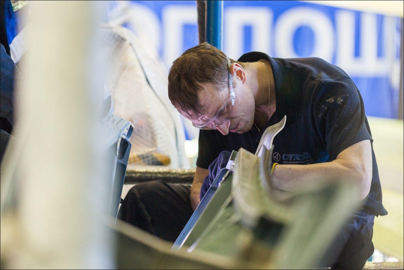 About the life of the Superjet