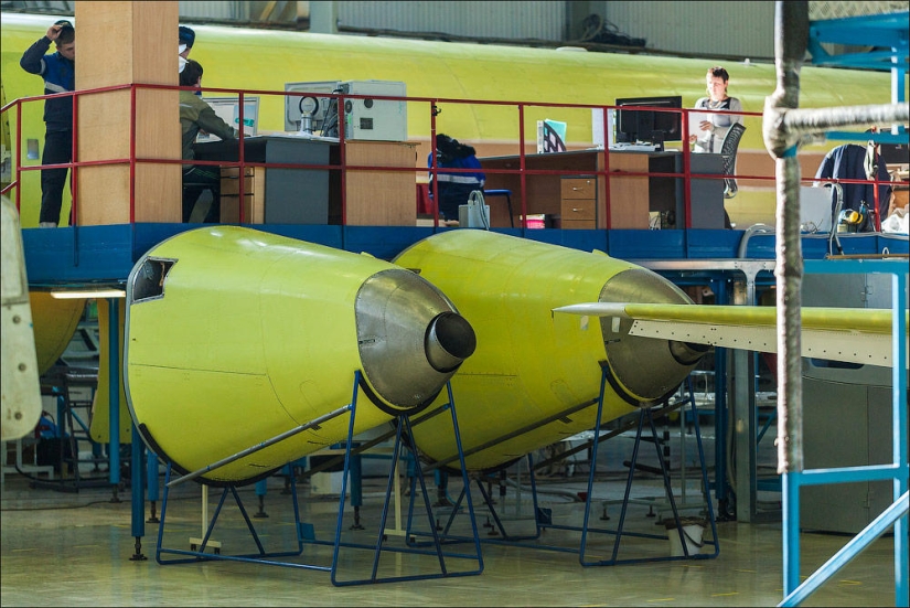 About the life of the Superjet