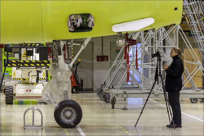 About the life of the Superjet