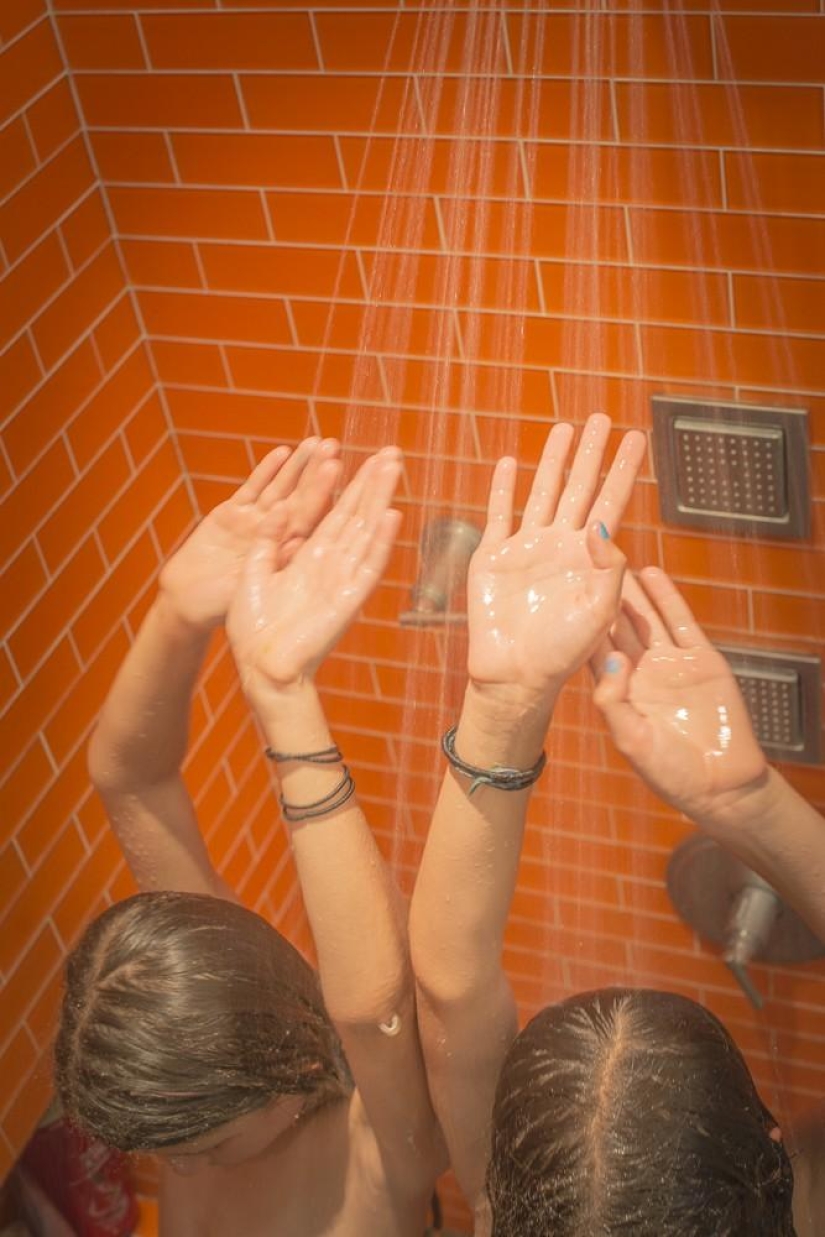 About twins and faces