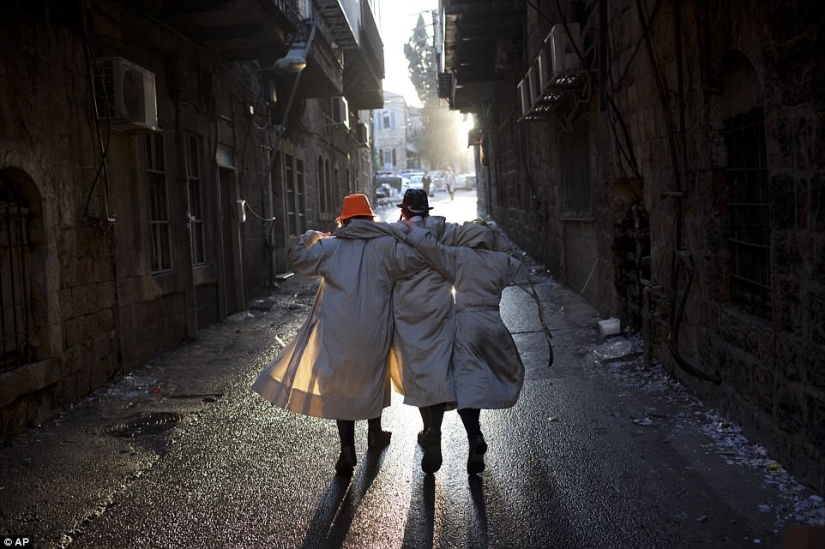 Absoluto Mazl tov: Cómo los judíos en Jerusalén celebraron Purim