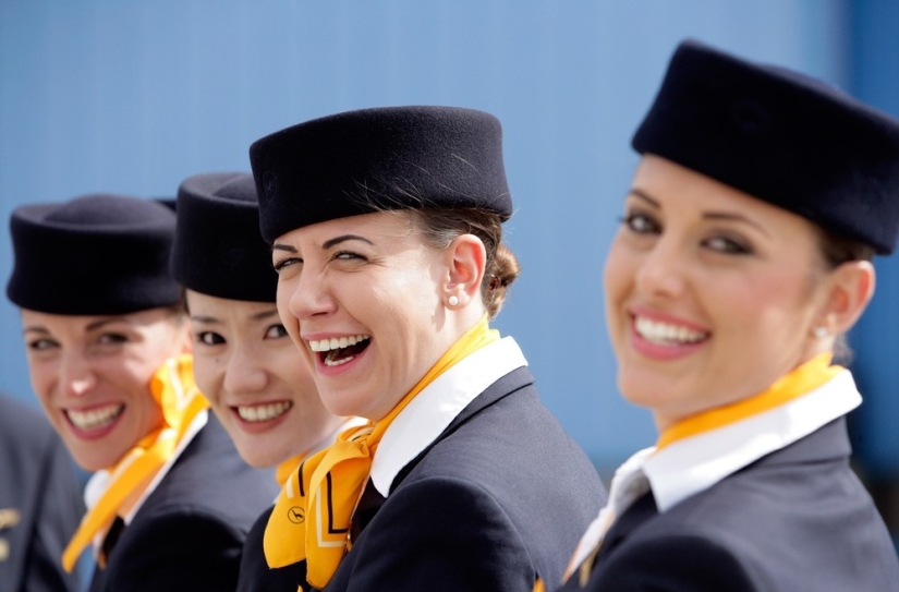 Aerolíneas con las azafatas más hermosas Aerolíneas con las azafatas más hermosas