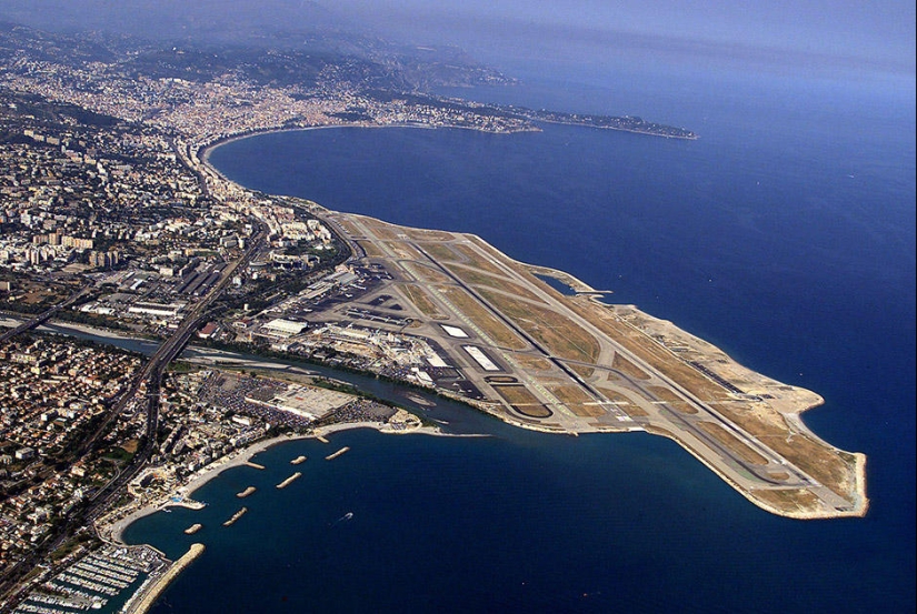Aeropuertos con las mejores vistas desde las ventanas