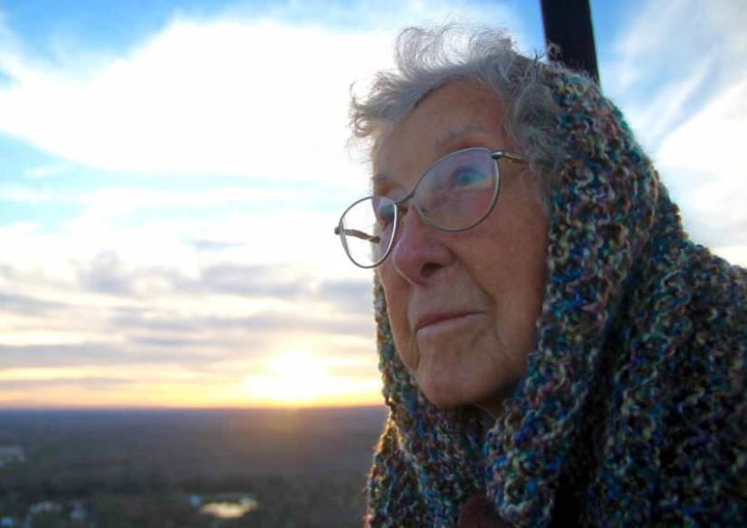 After learning the diagnosis, she refused cancer treatment and went on a road trip After learning the diagnosis, she refused cancer treatment and went on a road trip