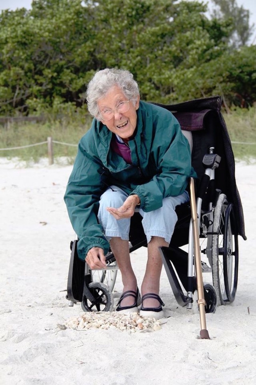 After learning the diagnosis, she refused cancer treatment and went on a road trip After learning the diagnosis, she refused cancer treatment and went on a road trip