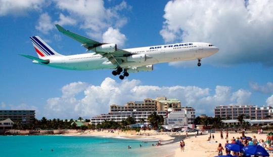 Airports with the best window views Airports with the best window views