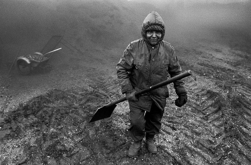 Alexander Chekmenev - &quot;Donbass&quot;: The real life of miners