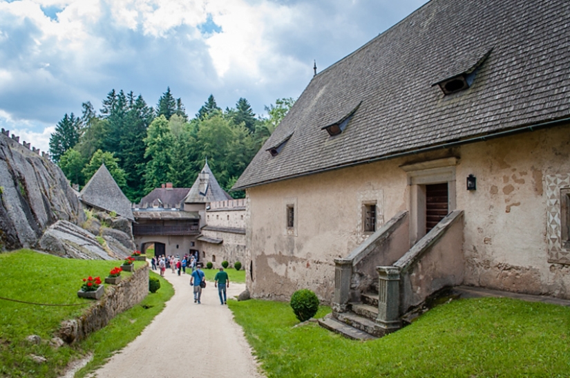 Almost for nothing: 10 places where you can buy a house for 1 euro