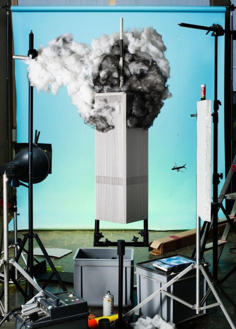 Almost like in real life: photographers recreated famous historical images in miniature Almost like in real life: photographers recreated famous historical images in miniature