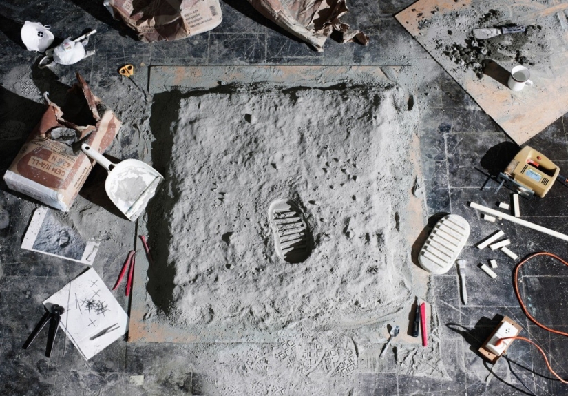 Almost like in real life: photographers recreated famous historical images in miniature Almost like in real life: photographers recreated famous historical images in miniature