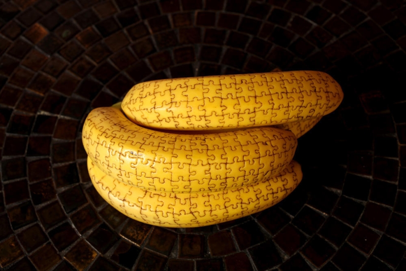 Amazing drawings on bananas