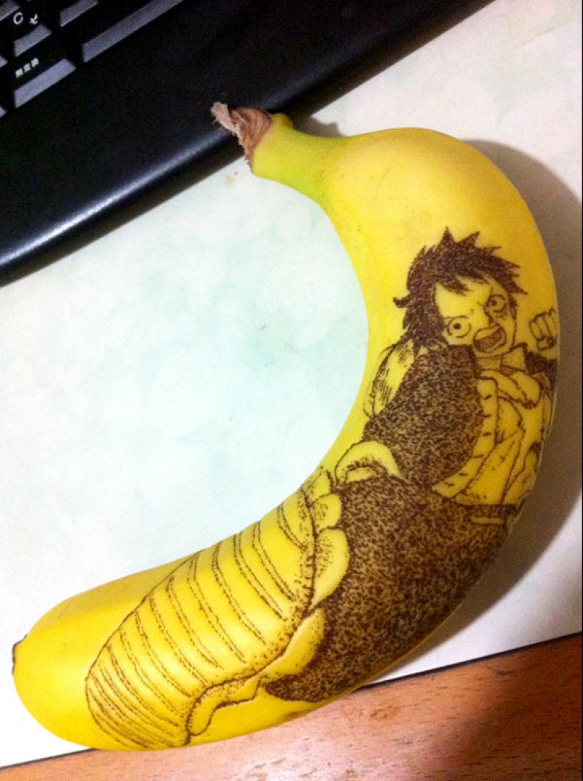 Amazing drawings on bananas
