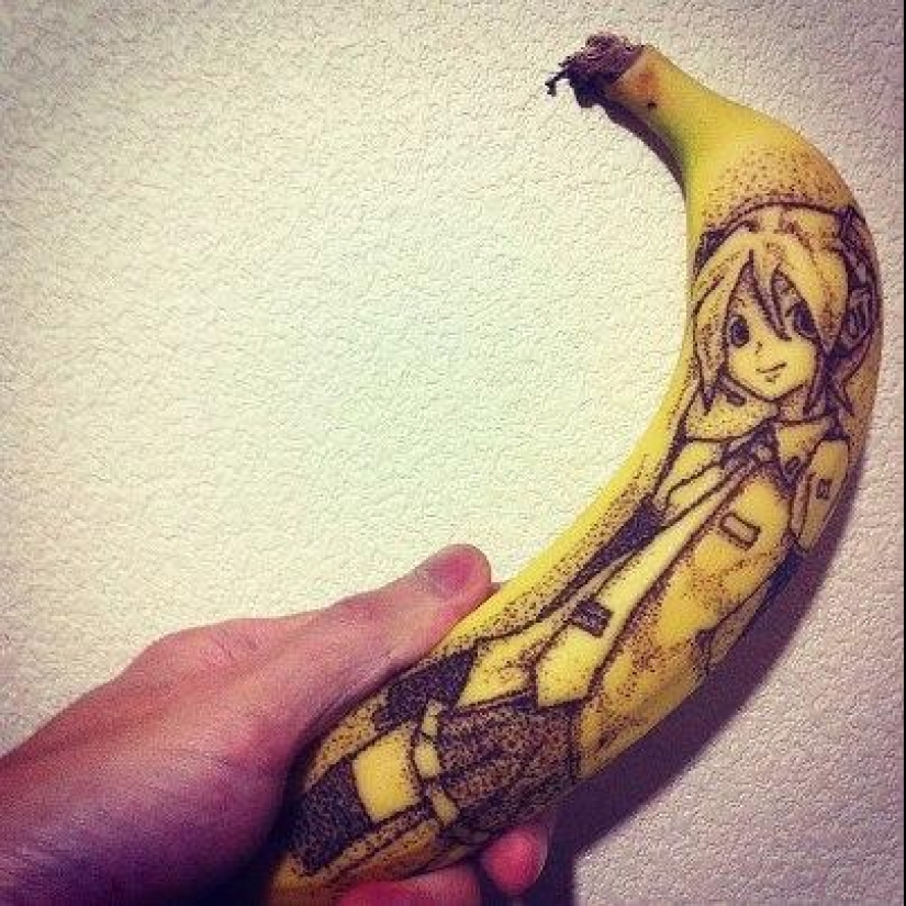 Amazing drawings on bananas