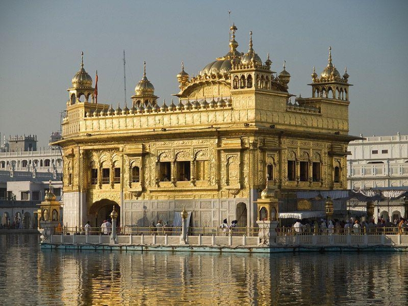 Amazing places of worship around the world