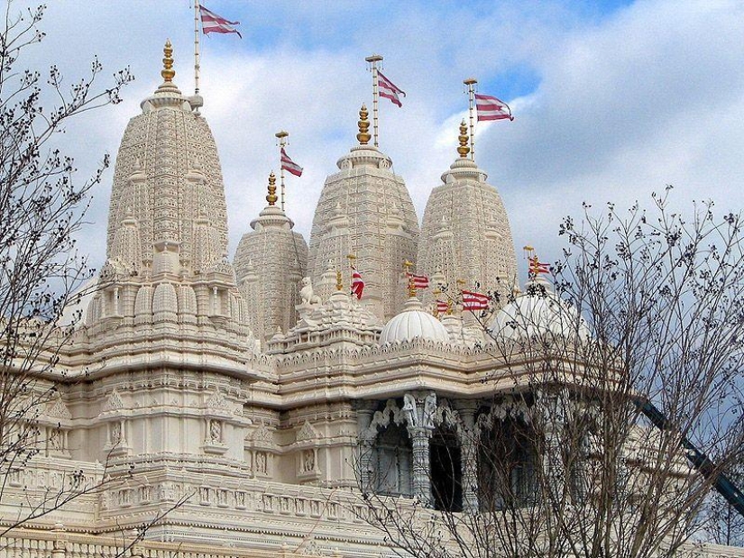 Amazing places of worship around the world