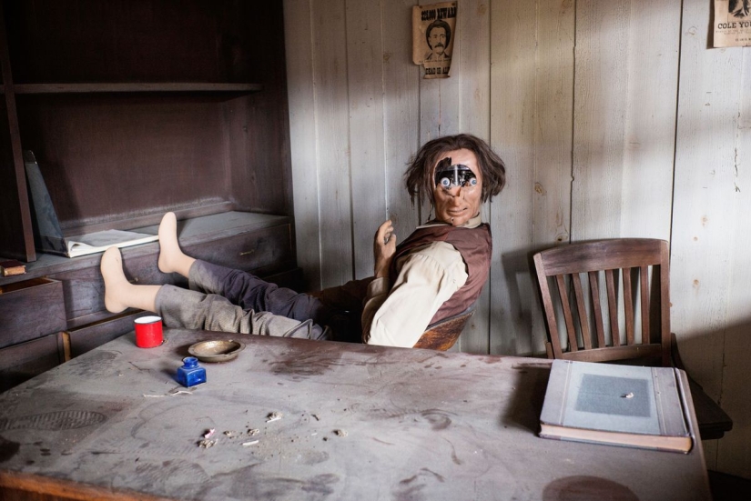 An abandoned amusement park in Japan is so similar to the "World of the Wild West" that it becomes uncomfortable An abandoned amusement park in Japan is so similar to the "World of the Wild West" that it becomes uncomfortable