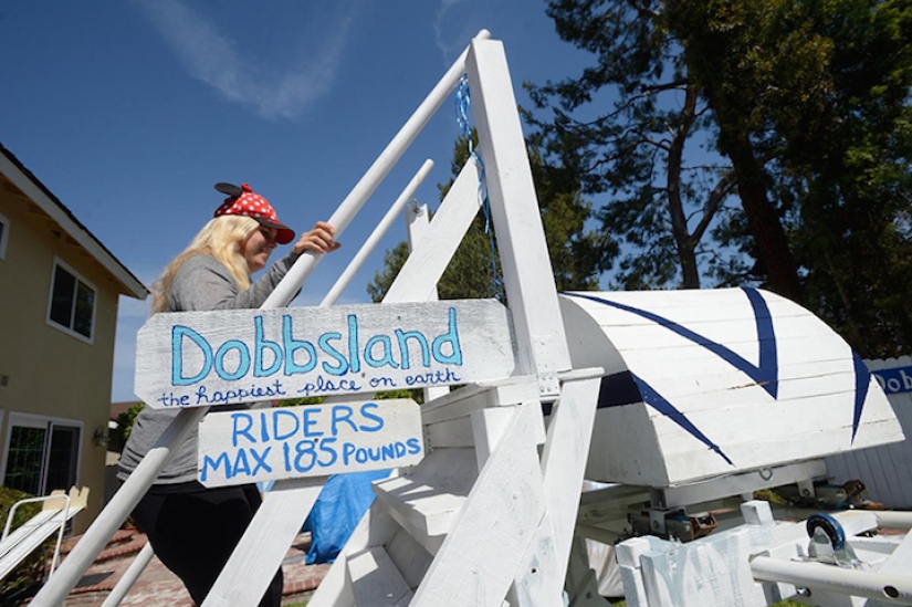 An engineer grandfather built an amusement park in the backyard for his grandchildren