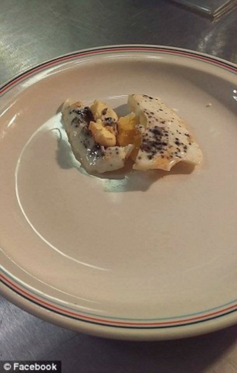 An omelet with mold, rotten apples and raw chicken — what else is fed in the British army An omelet with mold, rotten apples and raw chicken — what else is fed in the British army