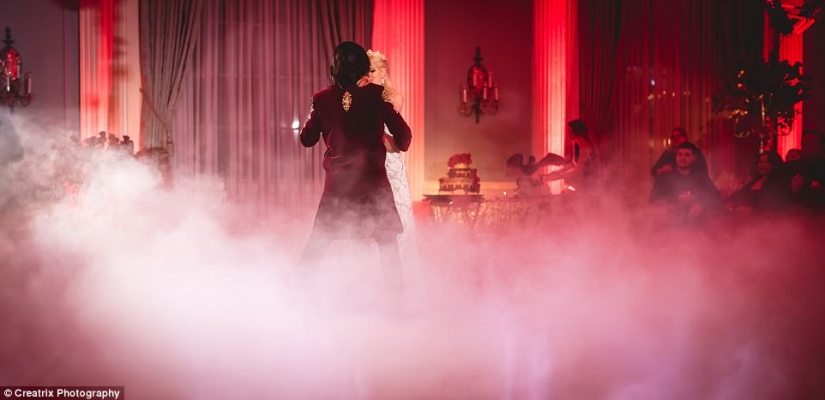 And death will not separate: a couple obsessed with vampires arranged a wedding for 120 thousand dollars