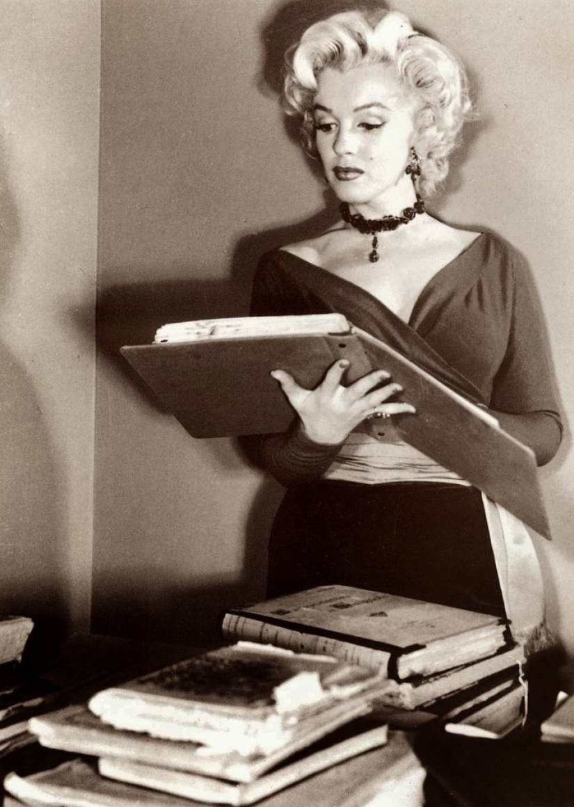 Another passion in Marilyn's life. Who would have thought? Another passion in Marilyn's life. Who would have thought?