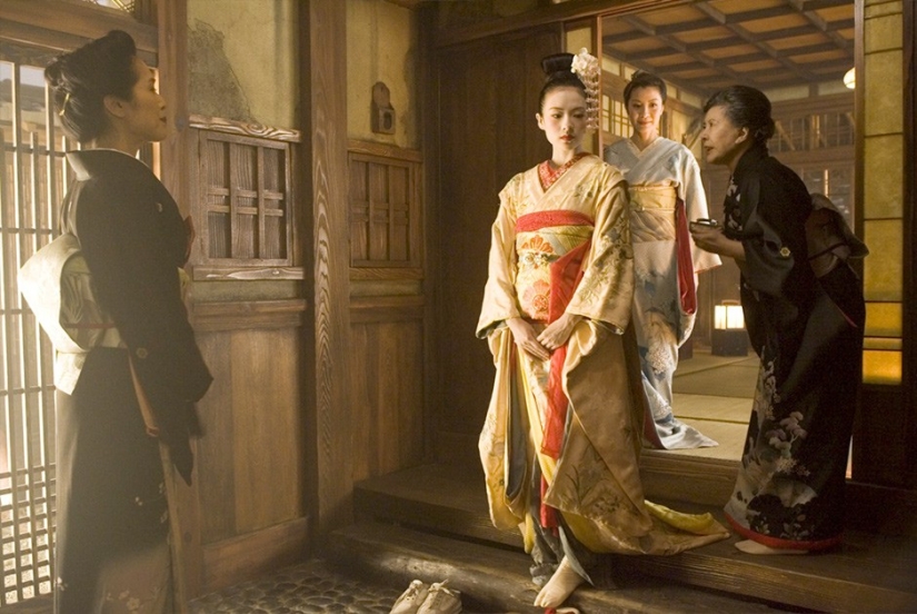 Anyone can offend: 10 films that offend the feelings of the audience