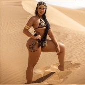 Arab model Plus-Size Adelaide Sago. What does she say on social media? Arab model Plus-Size Adelaide Sago. What does she say on social media?