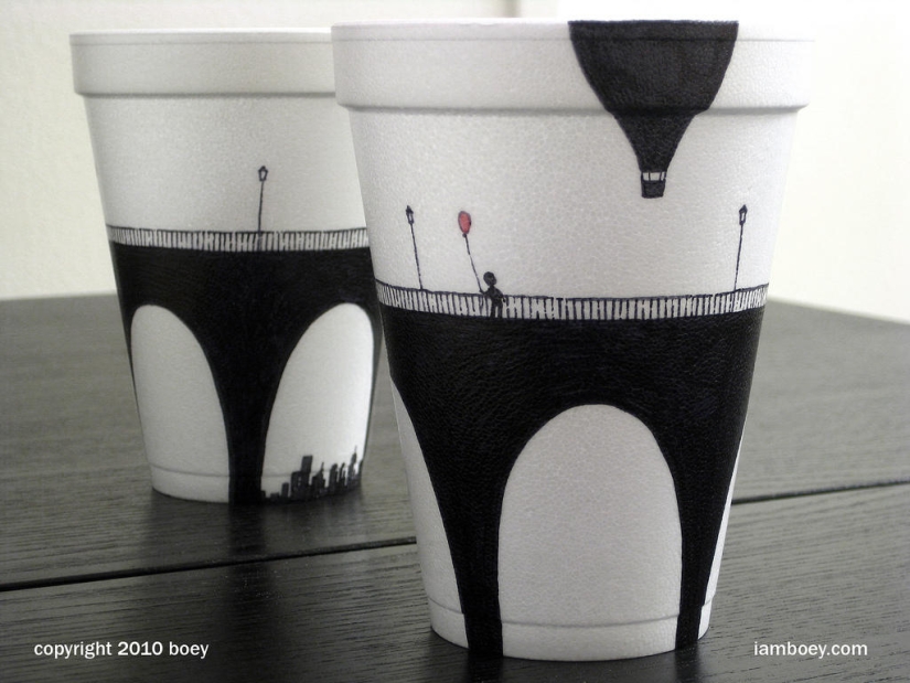 Art on coffee cups Art on coffee cups