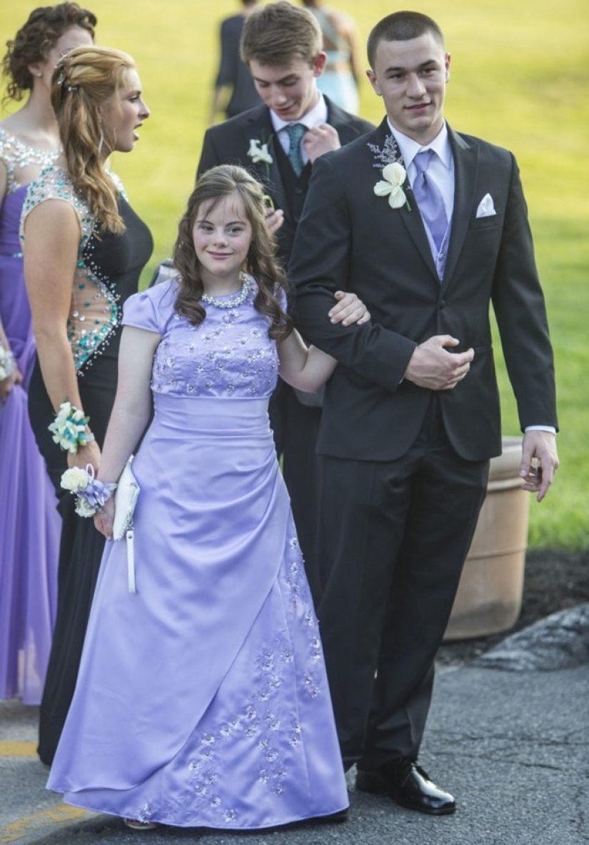 As a child, he made a promise to a girl with Down syndrome. And 7 years later he kept it! As a child, he made a promise to a girl with Down syndrome. And 7 years later he kept it!