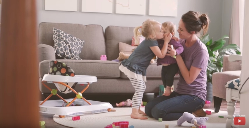 "As usual" and "magically": the same day through the eyes of mother and child