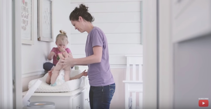 "As usual" and "magically": the same day through the eyes of mother and child