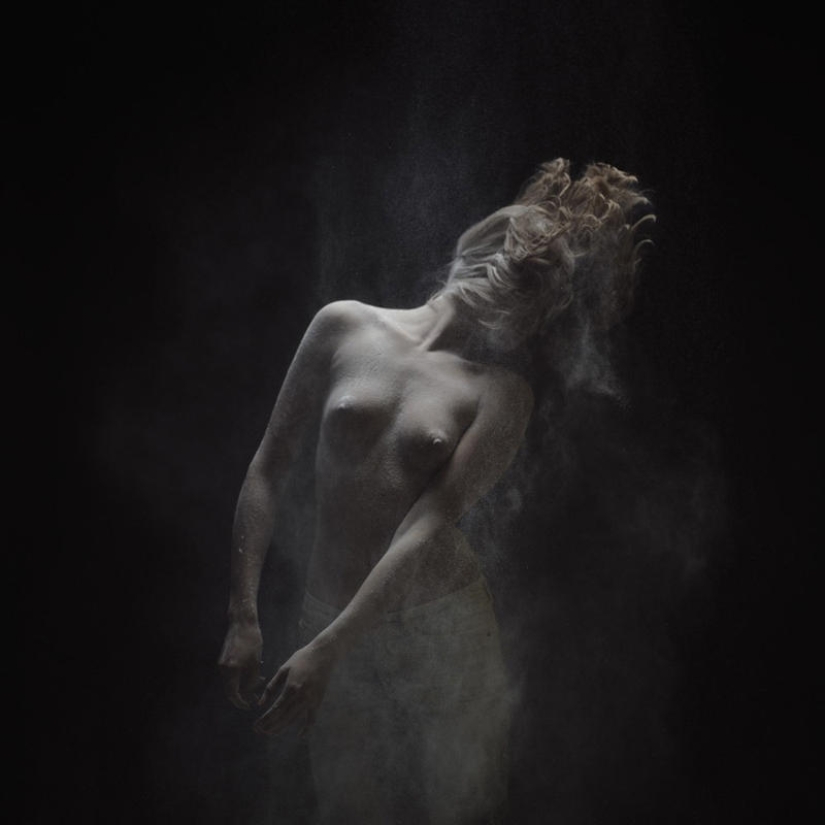 Ashes — non-trivial erotica by Olivier Valsecchi Ashes — non-trivial erotica by Olivier Valsecchi