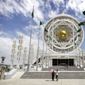 Ashgabat - una ciudad de mármol blanco