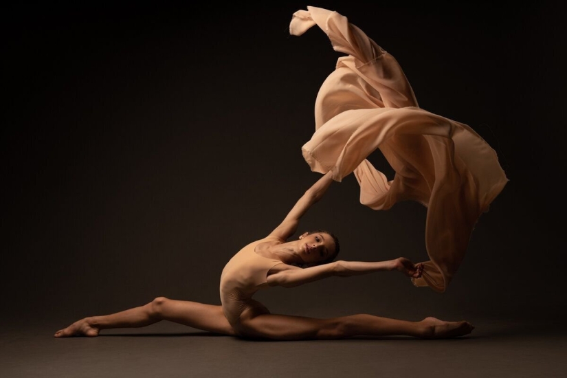 Bailarinas y gimnastas profesionales: 15 fotos sinceras sin vulgaridad (16+) Bailarinas y gimnastas profesionales: 15 fotos sinceras sin vulgaridad (16+)