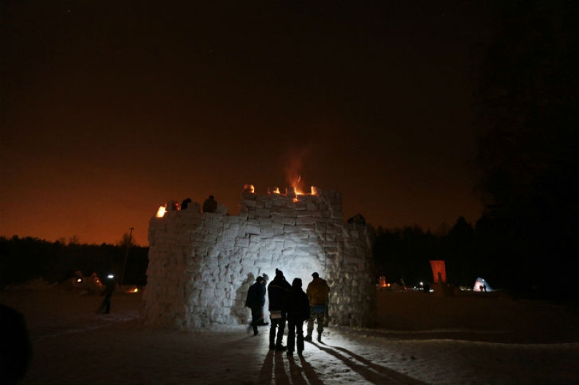 "Bakshevskaya Maslitsa" en un claro secreto en la región de Moscú