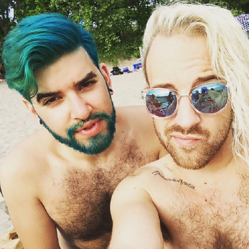 Barba azul: las sirenas macho se tiñen la barba de diferentes colores